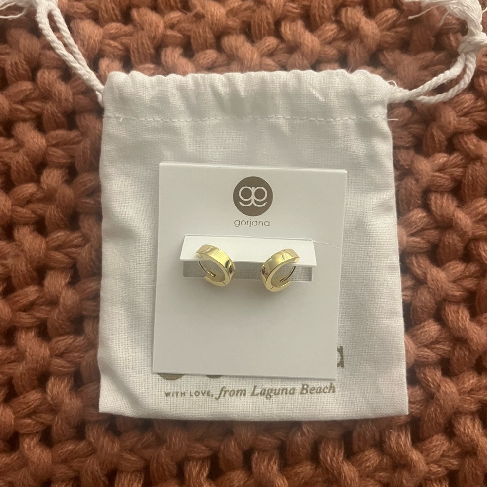 Brand new with tags Gorjana Huggies